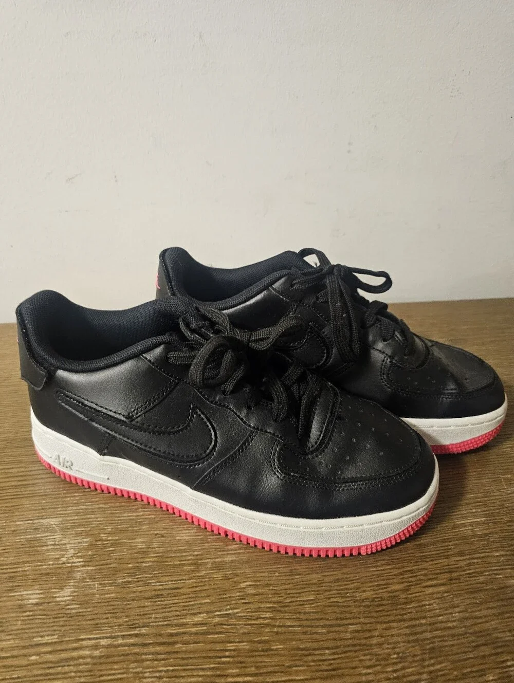 Nike Air Force 1/1 GS 'Black Hyper Pink'